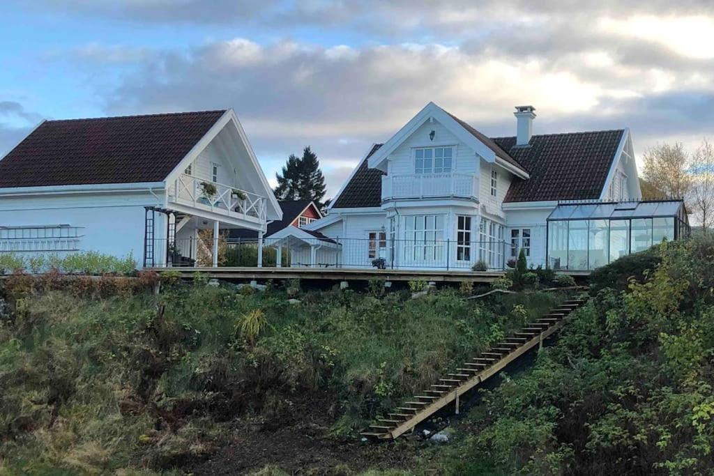 Koselig Garasjeloft! Lejlighed Langevag Eksteriør billede